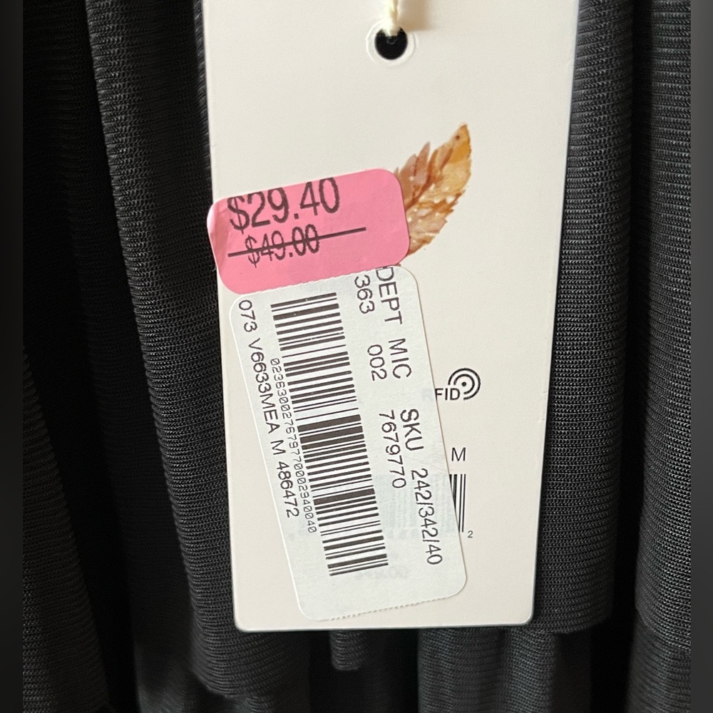 Chelsea & Violet Tiered Mini Skirt. Black. Size Medium. 🌸 NWT - Picture 5 of 7